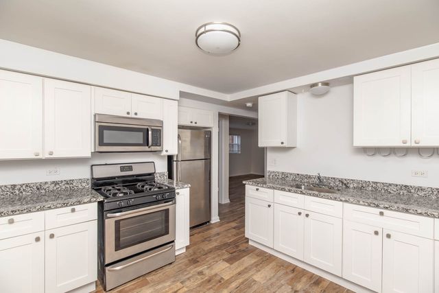 4904 N Harlem Avenue 1W, Harwood Heights, IL 60706