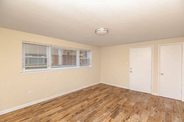 4904 N Harlem Avenue 1W, Harwood Heights, IL 60706