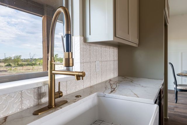 1028 Don Eve Court, Azle, TX 76020