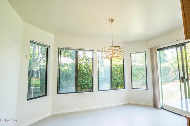 5627 Middle Crest Drive, Agoura Hills, CA 91301