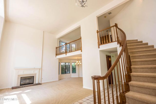 5627 Middle Crest Drive, Agoura Hills, CA 91301