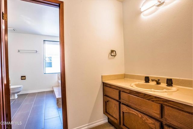 5627 Middle Crest Drive, Agoura Hills, CA 91301