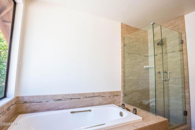 5627 Middle Crest Drive, Agoura Hills, CA 91301