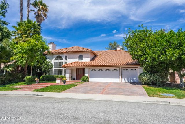 5627 Middle Crest Drive, Agoura Hills, CA 91301