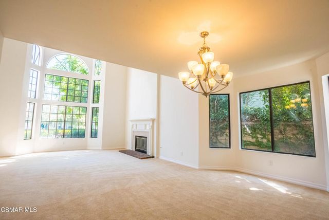 5627 Middle Crest Drive, Agoura Hills, CA 91301