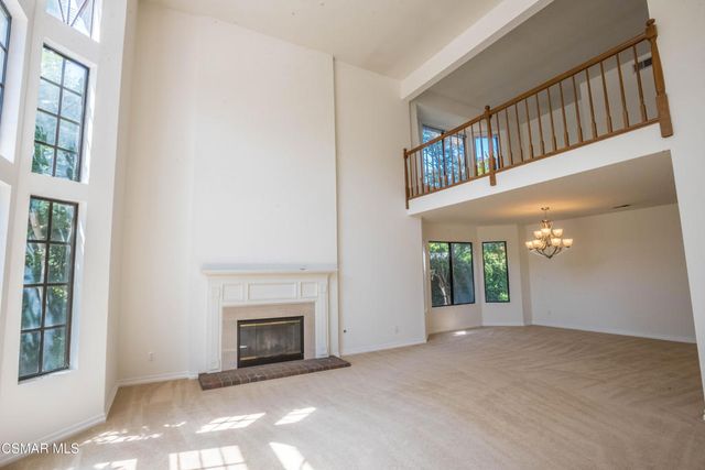 5627 Middle Crest Drive, Agoura Hills, CA 91301