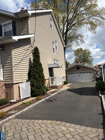 829 Elm Avenue, Ridgefield, NJ 07657