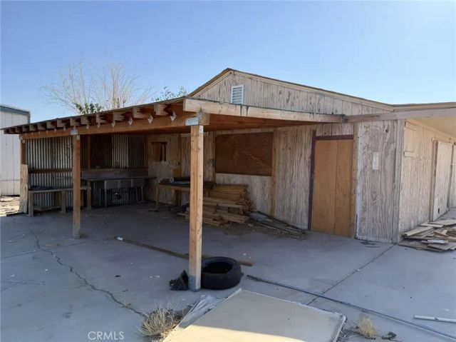 17833 Santa Fe Trail, Helendale, CA 92342