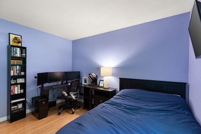 4 Circle St, Middleton, MA 01949