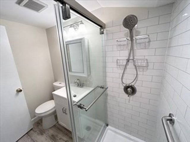 11 Edgewood St 3, Worcester, MA 01602