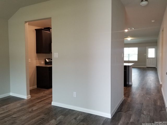 6035 Akin Pl, San Antonio, TX 78261