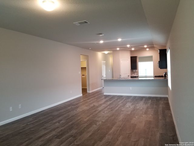 6035 Akin Pl, San Antonio, TX 78261