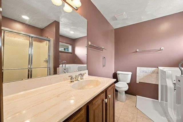 5460 Lakefront Drive, Green Twp, OH 45247