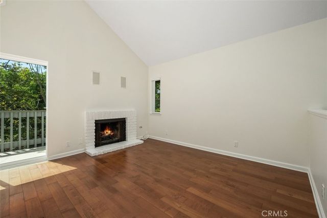 1091 STONE BROOK Lane, Costa Mesa, CA 92627