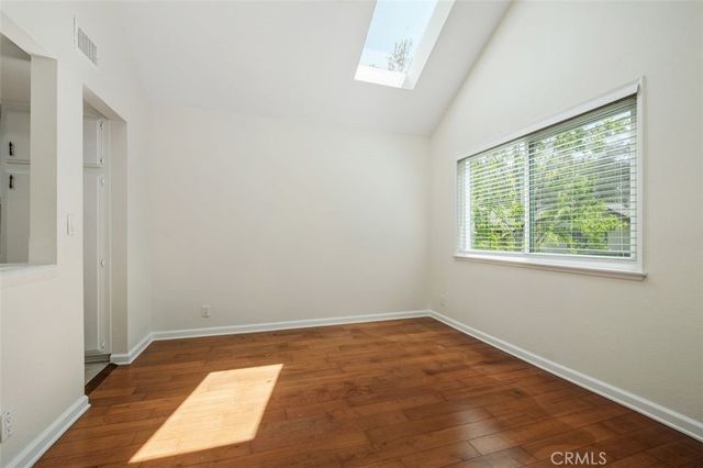 1091 STONE BROOK Lane, Costa Mesa, CA 92627