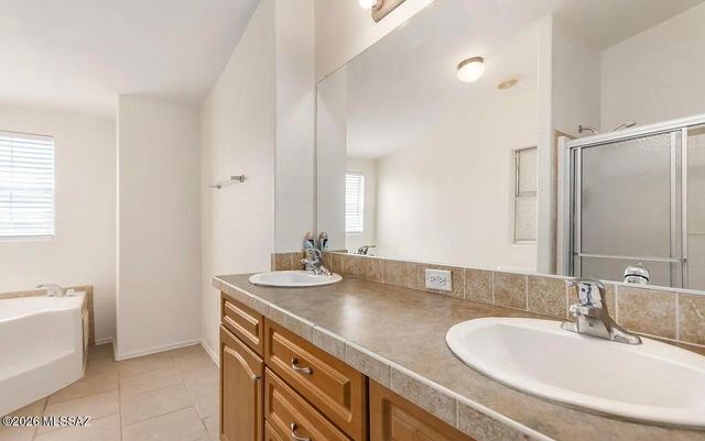 12085 N Musket Road, Marana, AZ 85653