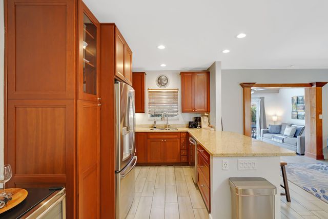 401 NW 21ST Court, Wilton Manors, FL 33311