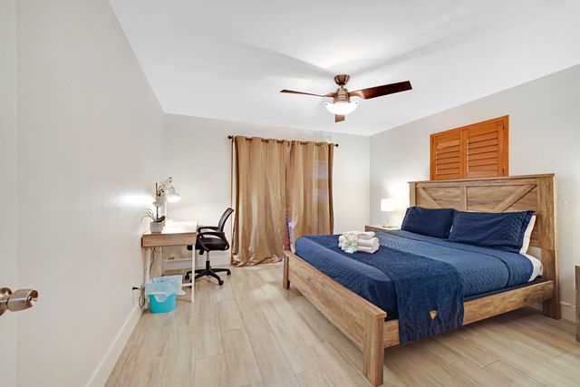 401 NW 21ST Court, Wilton Manors, FL 33311