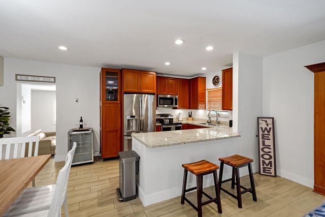 401 NW 21ST Court, Wilton Manors, FL 33311