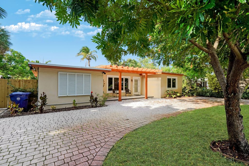 401 NW 21ST Court, Wilton Manors, FL 33311