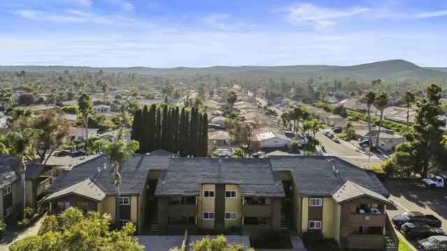513 Calle Montecito 64, Oceanside, CA 92057