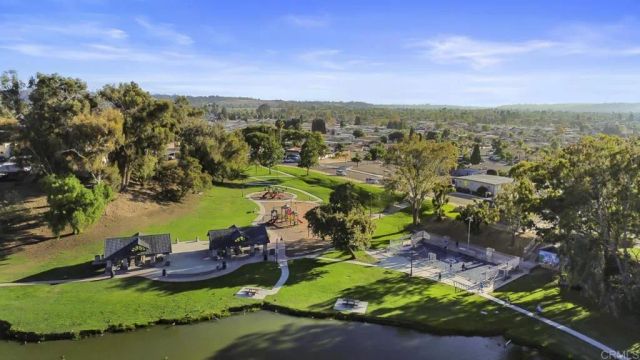 513 Calle Montecito 64, Oceanside, CA 92057