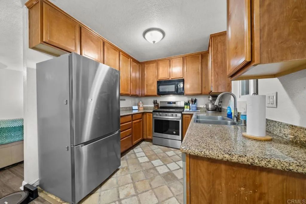 513 Calle Montecito 64, Oceanside, CA 92057