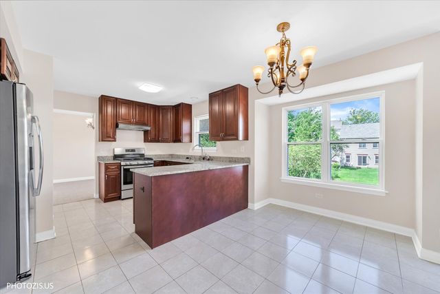1906 Armwood Lane, Mundelein, IL 60060