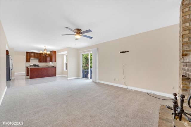 1906 Armwood Lane, Mundelein, IL 60060