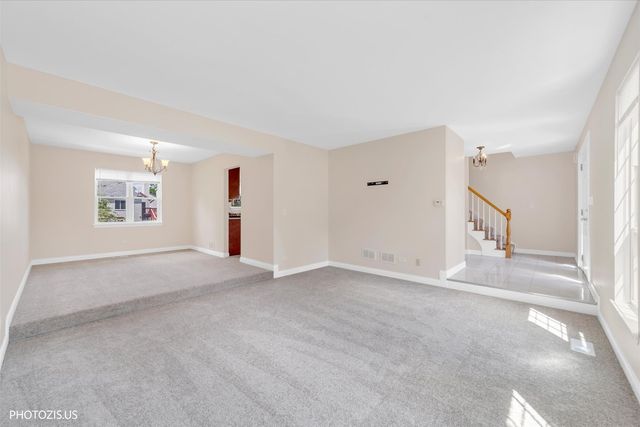 1906 Armwood Lane, Mundelein, IL 60060