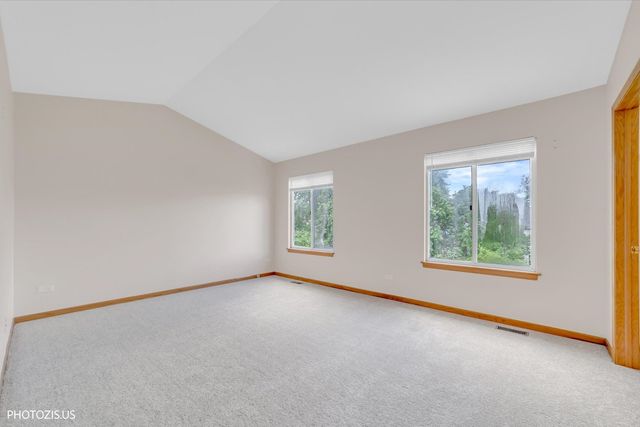 1906 Armwood Lane, Mundelein, IL 60060