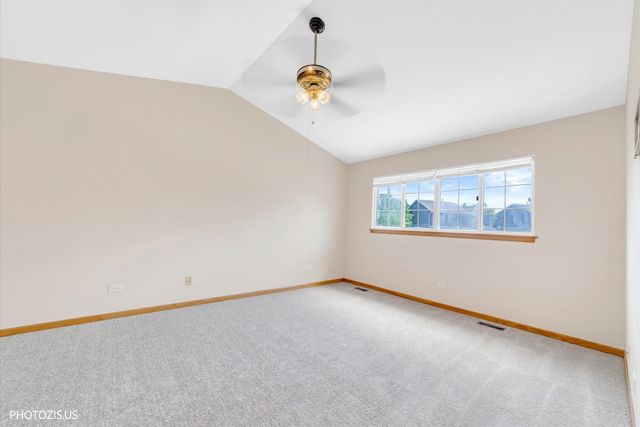 1906 Armwood Lane, Mundelein, IL 60060