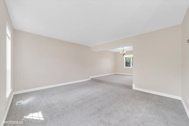 1906 Armwood Lane, Mundelein, IL 60060