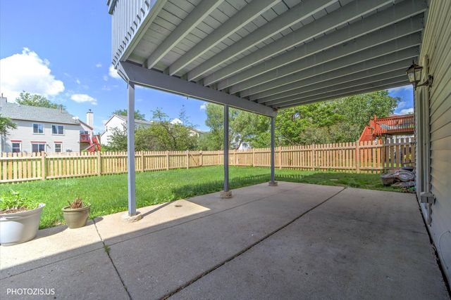 1906 Armwood Lane, Mundelein, IL 60060