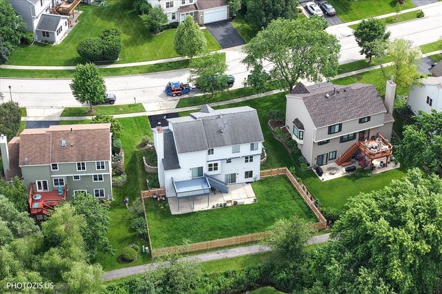 1906 Armwood Lane, Mundelein, IL 60060