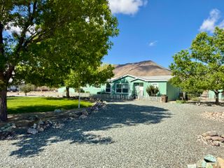 49 Rebecca Road, Yerington, NV 89447