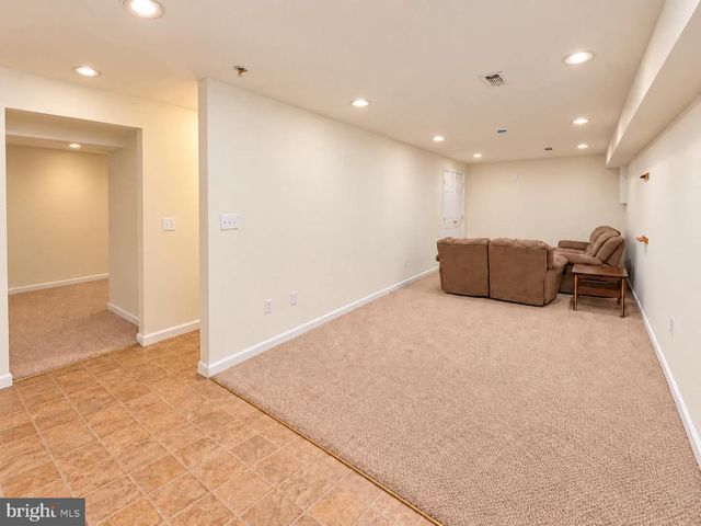 316 LAND OR DR, Ruther Glen, VA 22546