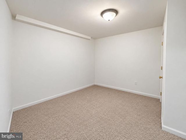 316 LAND OR DR, Ruther Glen, VA 22546
