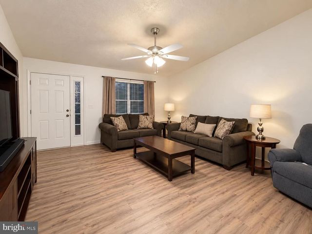 316 LAND OR DR, Ruther Glen, VA 22546