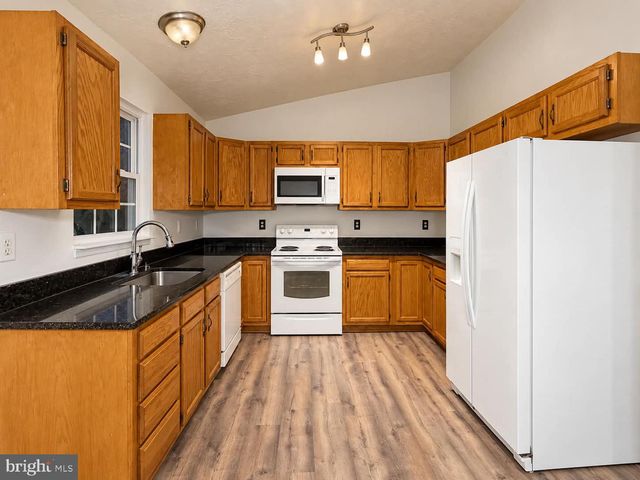 316 LAND OR DR, Ruther Glen, VA 22546