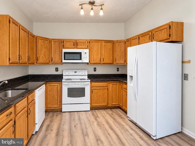 316 LAND OR DR, Ruther Glen, VA 22546