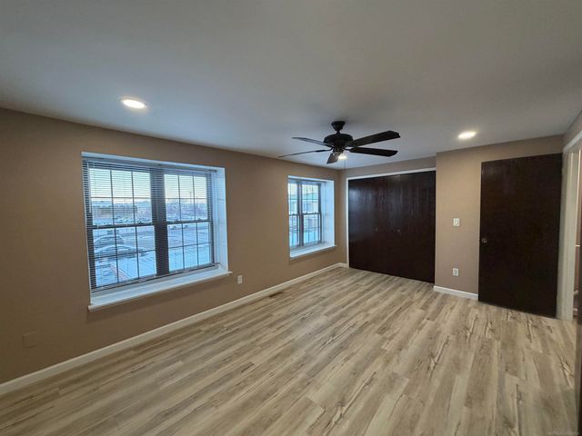 16908 Kingsbrook Drive, Clinton Township, MI 48038