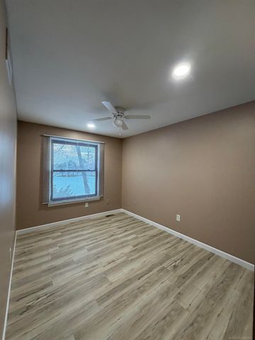 16908 Kingsbrook Drive, Clinton Township, MI 48038