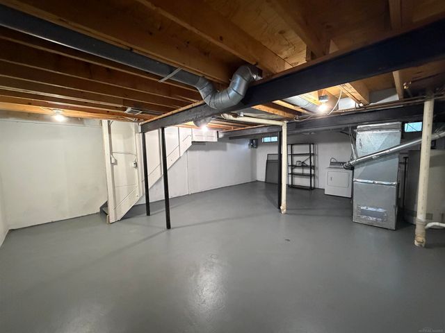 16908 Kingsbrook Drive, Clinton Township, MI 48038