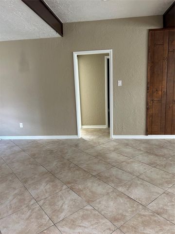 16011 Mary Ann Street, Cypress, TX 77429