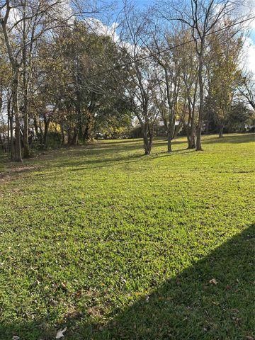 16011 Mary Ann Street, Cypress, TX 77429