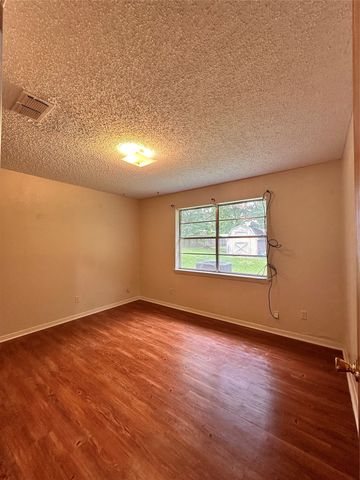 303 Crow, Linden, TX 75563