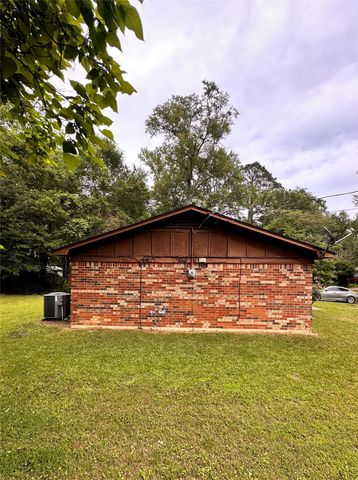 303 Crow, Linden, TX 75563