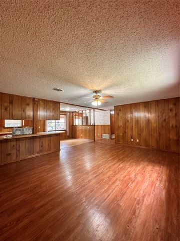 303 Crow, Linden, TX 75563