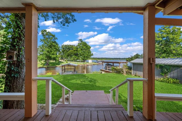 119 Elm Drive, Onalaska, TX 77360